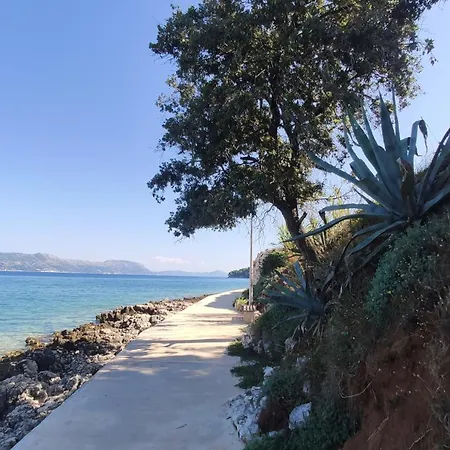 Ferienidyll - Mit Fantastischem Meerblick Лумбарда